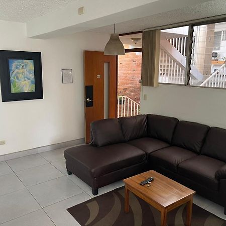 Apartamentos Reforma Гватемала Экстерьер фото